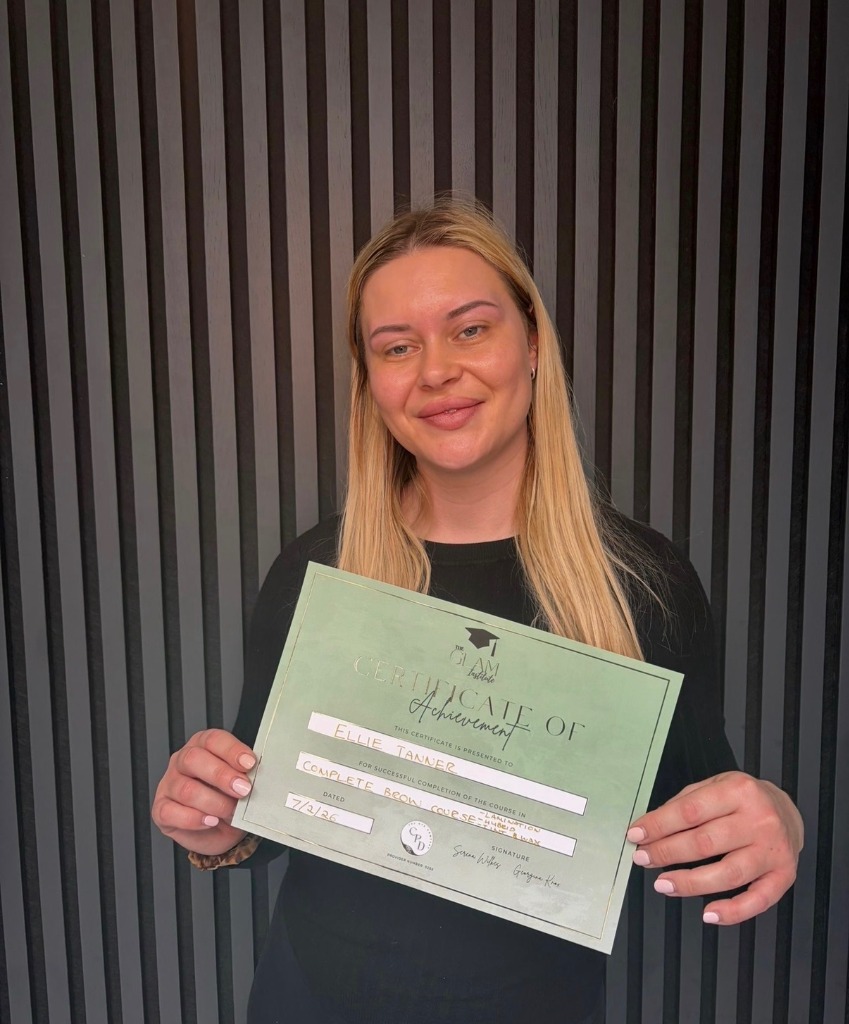 Ellie Tanner - Complete Brow Course Graduate